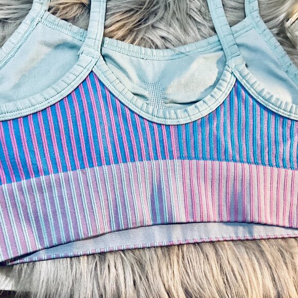 No Boundaries Juniors' Seamless Color Block Ribbed Brami Bralette Size Small - Picture 5 of 5